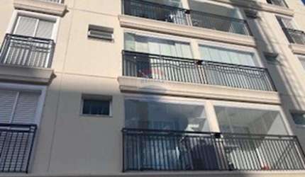 RE/MAX ALUGA Apto 1 Dorm.com suite , closet, varanda gourmet e 2 garagens R$3500,00 + taxas mg no Cambuí, Campinas'