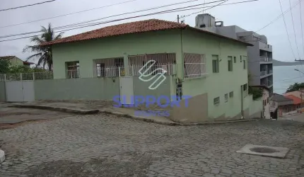 Casa com 8 quartos no Centro de Guarapari - Ampla, Sofisticada e com Vista para o Mar