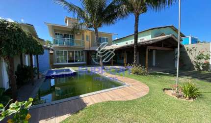Casa com 5 quartos no bairro Enseada Azul em Guarapari - Próximo às praias de Peracanga e Bacutia