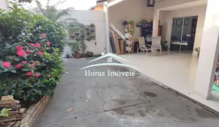 Imperdível oportunidade: Casa à venda em Cuiabá-MT, no bairro Recanto dos Pássaros - Condomínio Solar Moinho, 3 quartos, 2 suítes, 2 salas, 3 banheiros, 2 vagas de garagem, 150m². Venha conferir!