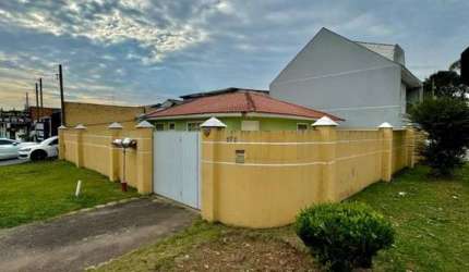Casa com 3 quartos à venda na Rua Jorge Guimarães de Camargo, 375, Cruzeiro, São José dos Pinhais por R$ 580.000