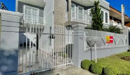 Casa com 3 quartos à venda na Rua Sezinando Moro, 513, Costeira, São José dos Pinhais por R$ 790.000