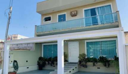 Casa com 3 quartos à venda na Rua Pedro Gapski Filho, 503, Braga, São José dos Pinhais, 210 m2 por R$ 780.000