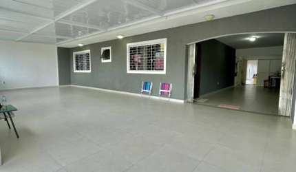 Casa com 3 quartos à venda na Rua John Lennon, 530, Afonso Pena, São José dos Pinhais por R$ 899.000