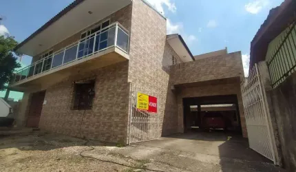 Casa com 3 quartos à venda na Rua José Nogueira, 1036, Costeira, São José dos Pinhais, 230 m2 por R$ 600.000