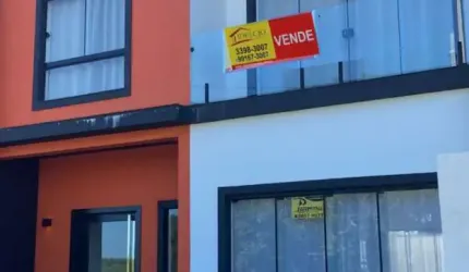 Casa com 3 quartos à venda na Rua Alemanha, Praia de Leste, Pontal do Paraná, 130 m2 por R$ 630.000