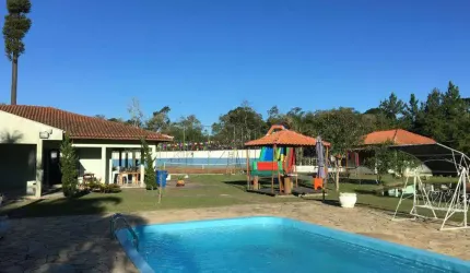 Chácara / sítio com 4 quartos à venda na Rua Amelia Ivanchechen Leal, 948, Campo Largo da Roseira, São José dos Pinhais, 12900 m2 por R$ 1.300.000