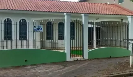 VENDA | Casa, com 3 dormitórios em Zona 05, Maringá