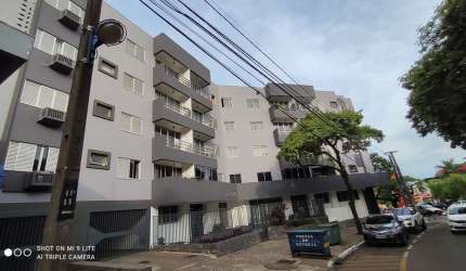 LOCAÇÃO | Apartamento, com 2 dormitórios em ZONA 04, MARINGÁ
