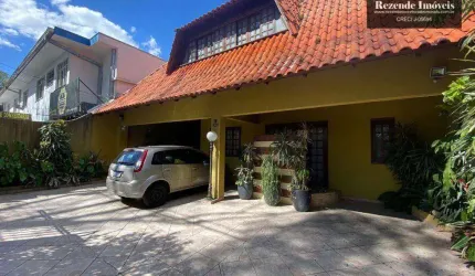 Sobrado com 5 quartos a venda no Alto da XV