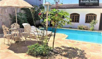 Sobrado a venda com 4 quartos no  Guaíra