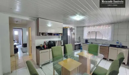 Casa com 2 dormitórios sendo uma suíte  à venda, 72 m² por R$ 420.000 - Fazendinha - Curitiba/PR