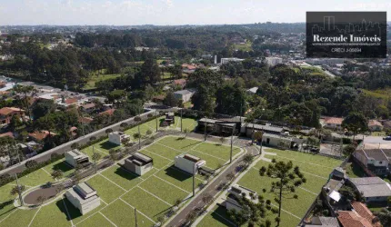 Terrenos em condomínio fechado no bairro Santa Cândida