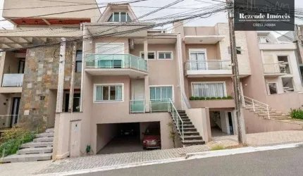Sobrado com 3 quartos à venda no bairro Pinheirinho