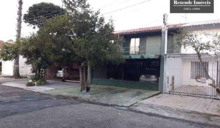C-SO0663 No Tarumã SOBRADO com excelente estrutura, 3-Quartos,