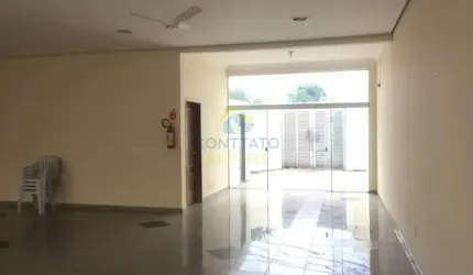 ED AVENIDA,  Bem Localizado ,Apto 78m², 2 quartos com armários e ar condicionado Valor 2.500,00
