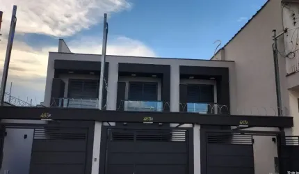 CASA FRONTAL COM 3 DORMS, 2 VAGAS , VILA CARRÃO