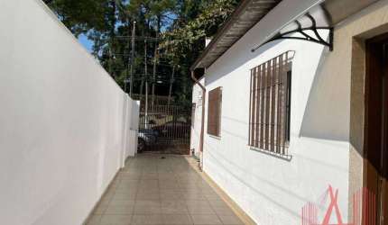 Casa para Locação com 1 dormitório, 1 vaga de garagem, com 50 m² - Vila Gumercindo