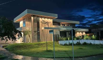 Casa de condomínio sobrado para venda possui 495 metros quadrados com 4 quartos