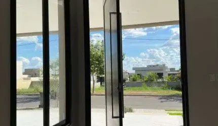 Casa de condomínio térrea para venda com 260 metros quadrados com 3 quartos
