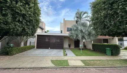 Casa de condomínio sobrado para aluguel e venda possui 364 metros quadrados com 3 quartos