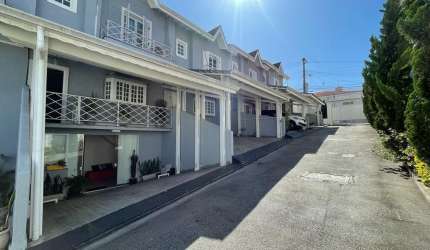 Sobrado de Condomínio à venda | 175 m² | 3 dormitórios (1 suíte) | 2 vagas na Vila Silveira!