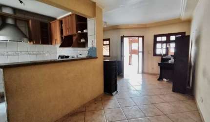 Casa com 2 dormitórios à venda, 109 m² por R$ 300.000,00 - Vila Fragnani - Itu/SP