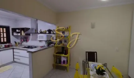 CASA SOBRADO COM TRÊS QUARTOS A VENDA NO BAIRRO PARQUE BRASIL 500- COND.OKINAWA - PAULÍNIA SP