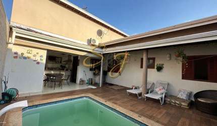 CASA TERREA COM TRÊS QUARTOS A VENDA NO BAIRRO PARQUE BRASIL 500- COND. OKINAWA - PAULÍNIA SP