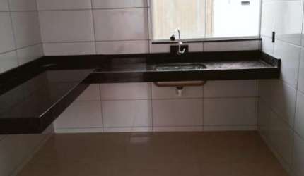 Casa Geminada para Venda em Uberlândia, Monte Hebron, 2 dormitórios, 1 suíte, 2 banheiros, 1 vaga