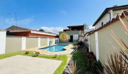 Casa Ampla e Completa em Boracéia – 4 Suítes, Piscina e Churrasqueira