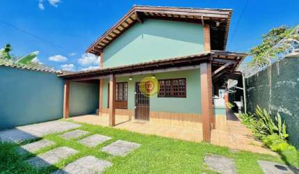 Casa à Venda em Boracéia, Bertioga/SP – A 100 Metros da Praia
