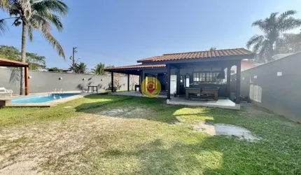 Casa à Venda a 100 Metros da Praia de Boracéia – Conforto e Localização Privileg