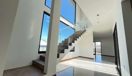 Casa à venda a 50 metros da Praia do Siriú, Garopaba-SC: 3 quartos, 2 suítes, 150m² de área - Viva o sonho à beira-mar!