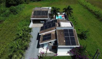 Casa com Piscina à Venda no Centro Norte em Schroeder