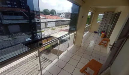 VENDA CASA 1. ANDAR  - CORDEIRO  - 400 MTS² -  05 QUARTOS - 03 SUITES - 04 VAGAS  - ENERGIA SOLAR