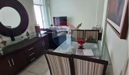 APARTAMENTO À VENDA