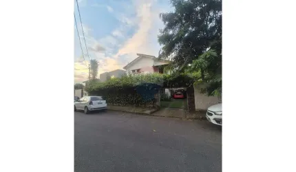 CASA COM PONTO COMERCIAL