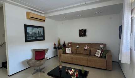 Casa em Condominio Duplex, com 5 suites, no Jardim Eldorado
