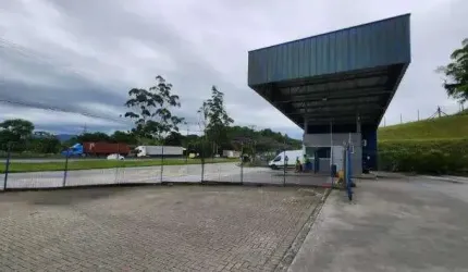 Galpão / Depósito / Armazém para alugar, 3100m / Joinville-SC