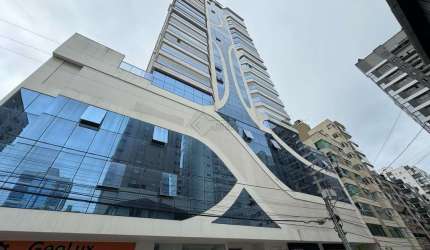 LINDO APARTAMENTO MOBILIADO EM ITAPEMA | 190 M² | 4 SUÍTES | 3 VAGAS DE GARAGEM