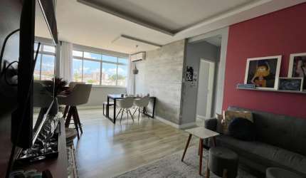 Belo apartamento pronto para morar, com 2 dormitórios, todo mobiliado com móveis planejados, oferecendo conforto, praticidade e um ótimo custo-benefício!