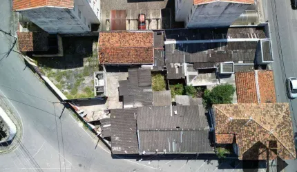 Terreno à venda, 700 m² por R$ 700.000 - Parque Santo Antônio - Taubaté/SP