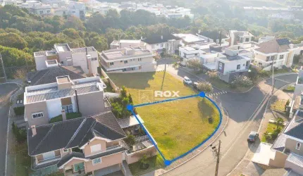 Excelente Terreno de Esquina, em Condomínio Clube de Alto Padrão, à venda 486 m²