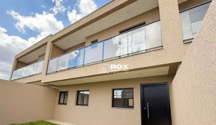 Sobrado novo com 3 quartos e quintal para alugar - Santa Felicidade, Curitiba/PR