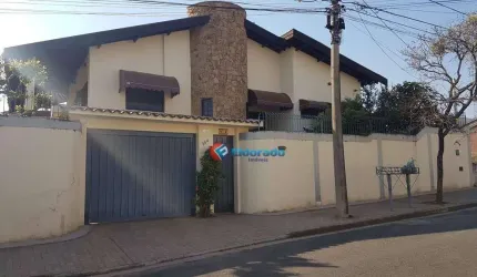 Casa à venda no Parque Franceschini, área total 810 m²