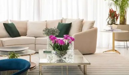 Apartamento com 3 suítes em frente o Vaca Brava