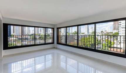 Apartamento com 122 m², 3 suítes e 2 vagas de garagem, no Setor Bueno.