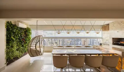 Apartamento mobiliado no Setor Bueno, com 3 suítes.