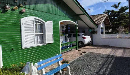 Casa  de madeira com 3 dormitórios à venda por R$ 630.000 - Do Ubatuba - São Francisco do Sul/SC